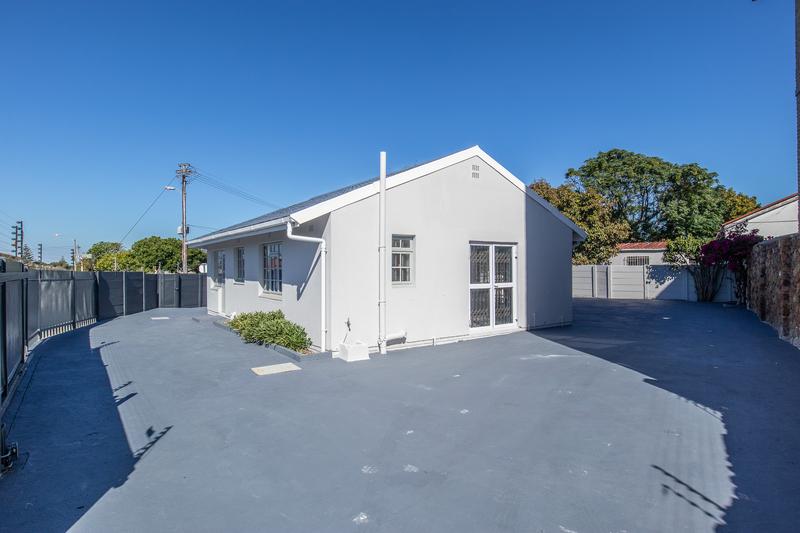 Commercial Property for Sale in Plumstead Western Cape